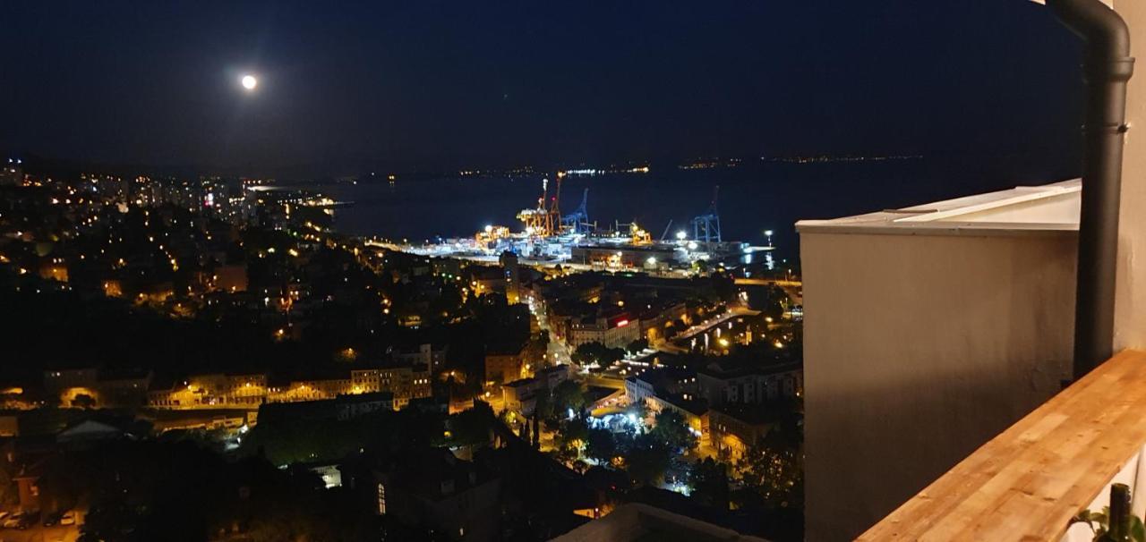 City Lights Penthouse Рієка Екстер'єр фото