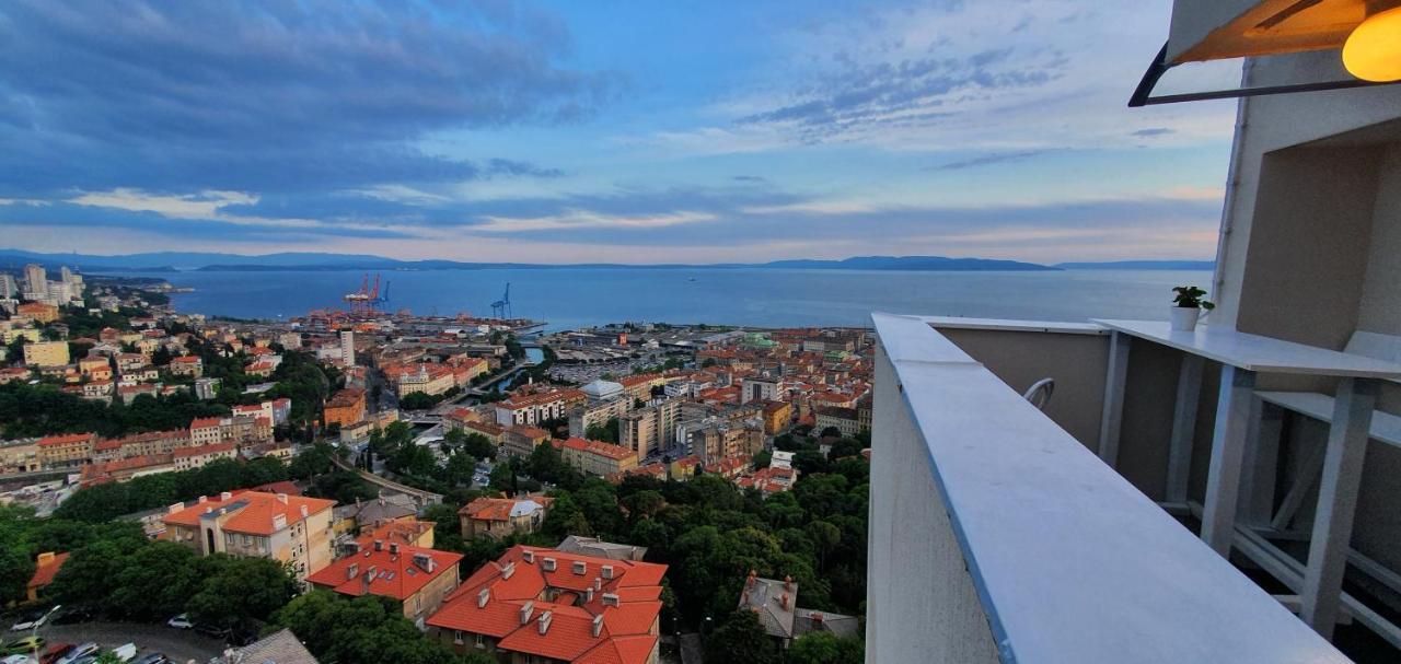 City Lights Penthouse Рієка Екстер'єр фото